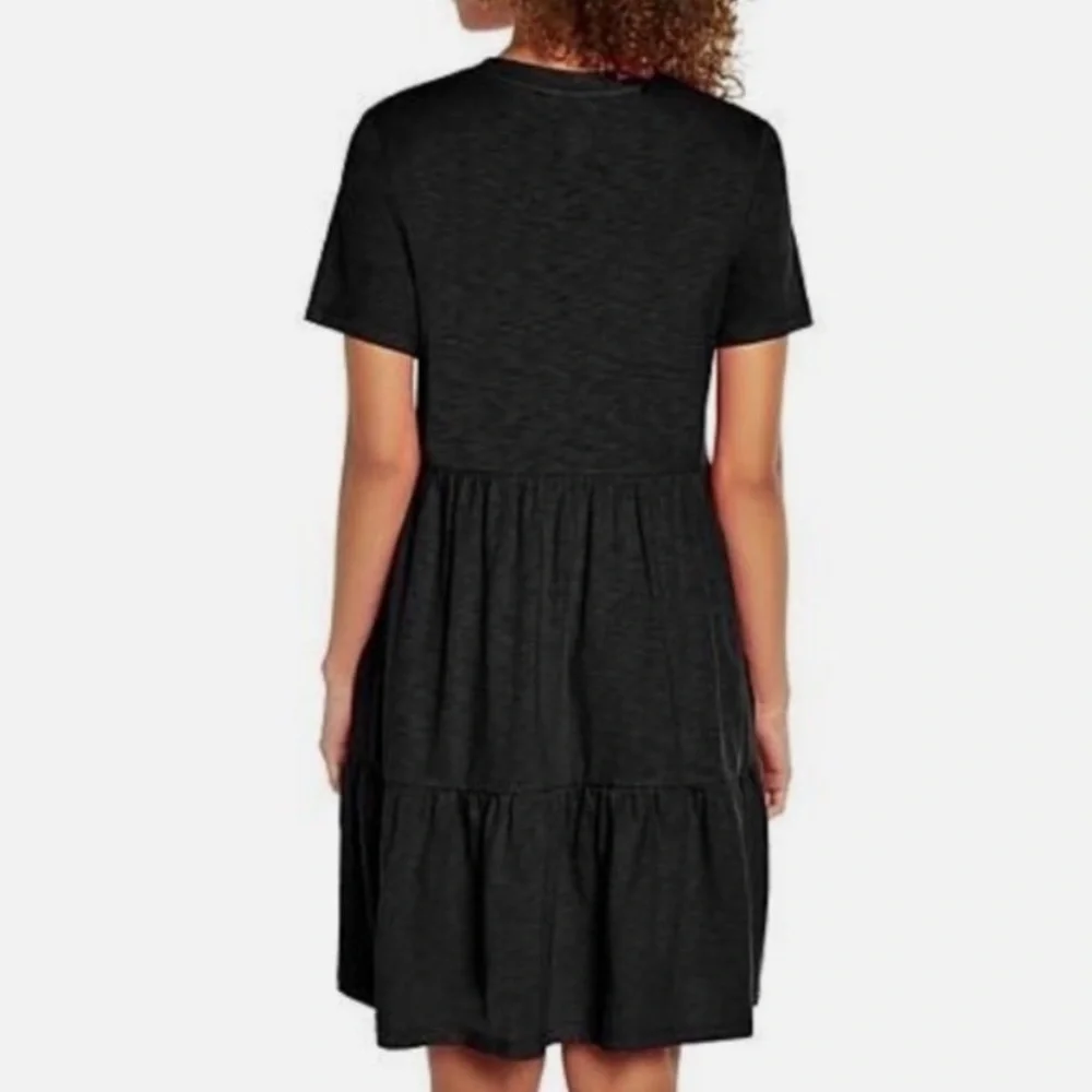 NWT GAP Short Sleeve Relax Fit Tier Knit Side Pockets Dress Size Medium - Picture 3 of 4